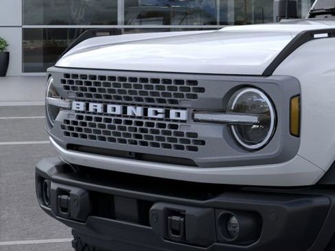 New 2025 Ford Bronco Badlands w/ Sasquatch Package AWD/4WD image 19
