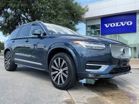 Certified 2025 Volvo XC90 B5 Core AWD/4WD image 1