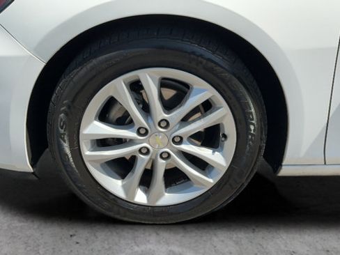 Used 2018 Chevrolet Malibu LT FWD image 22