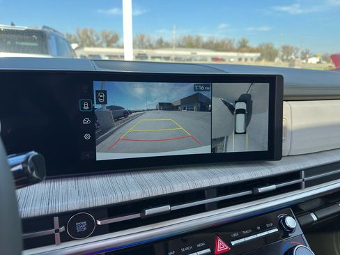 New 2025 Hyundai Santa Fe Calligraphy FWD image 19