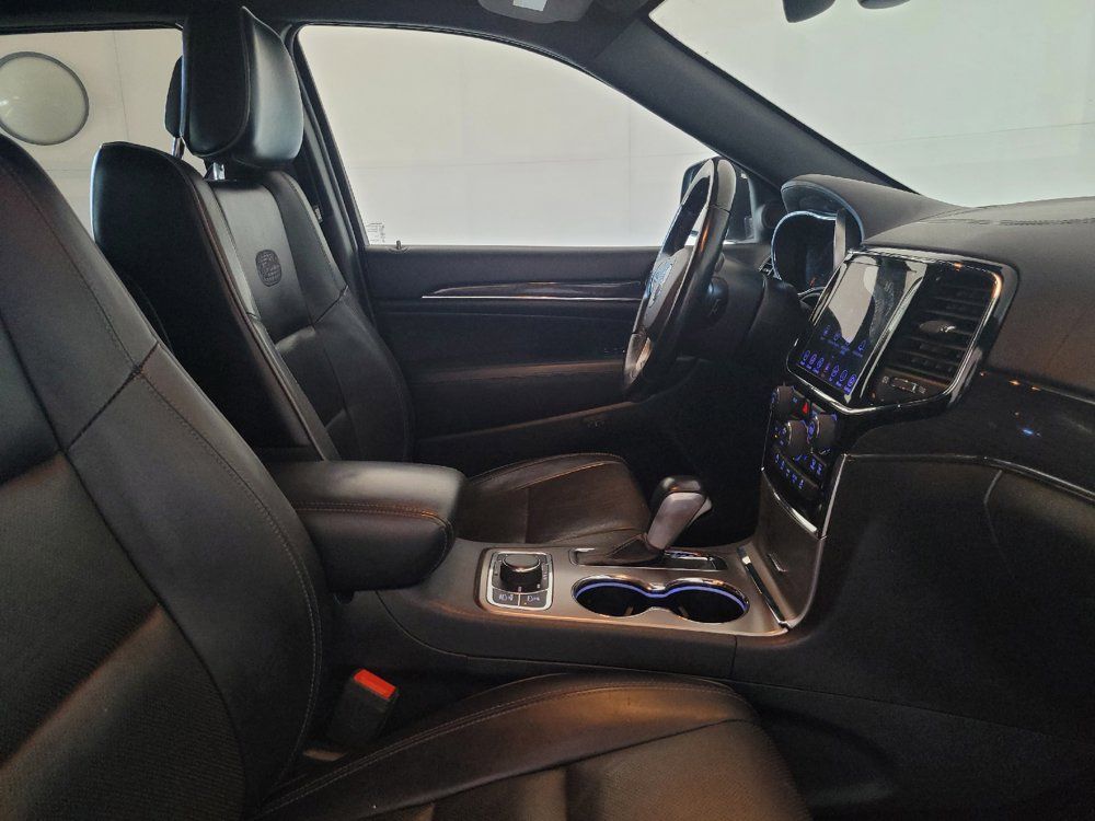 Used 2020 Jeep Grand Cherokee Overland AWD/4WD image 21