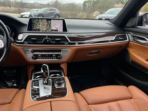 Used 2019 BMW 740i w/ Executive Package image 16