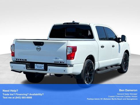 Used 2024 Nissan Titan SV w/ SV Convenience Package RWD image 11