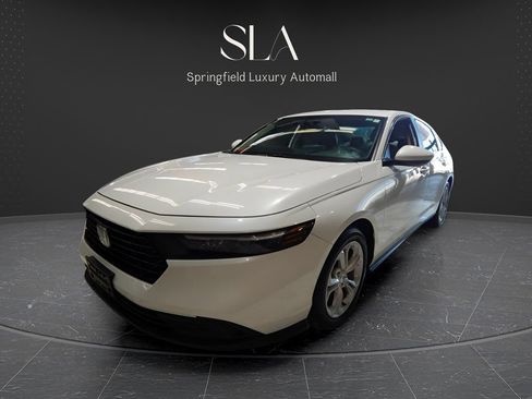 Used 2025 Honda Accord LX image 3
