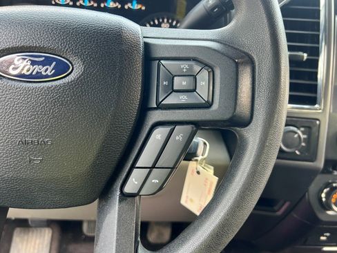 Used 2016 Ford F150 XLT image 24