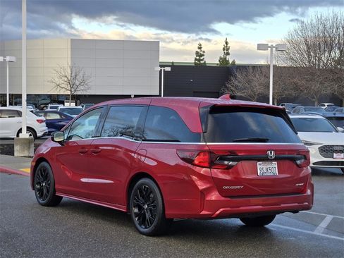 Certified 2025 Honda Odyssey Sport-L image 6