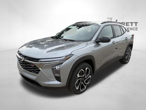 New 2026 Chevrolet Trax RS w/ Driver Confidence Package FWD image 3