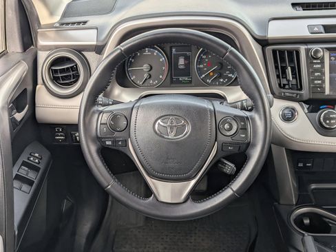 Used 2017 Toyota RAV4 XLE image 19
