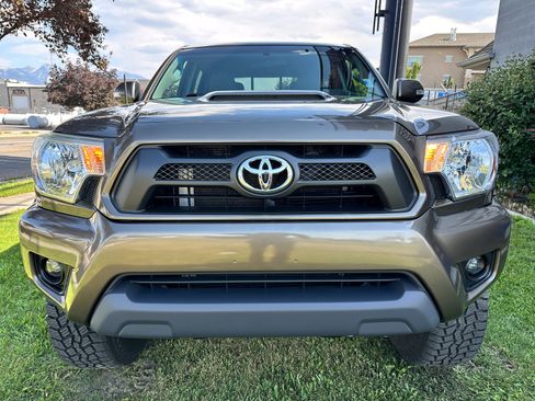 Used 2015 Toyota Tacoma 4x4 Double Cab w/ TRD Sport Package image 11