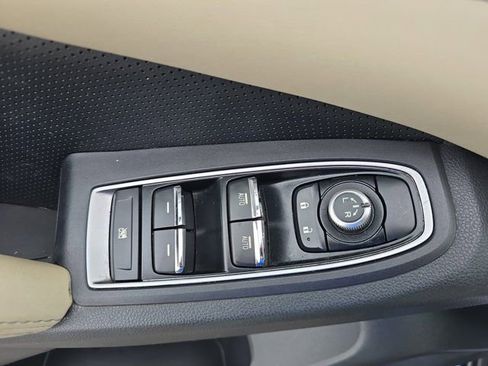 Used 2020 Subaru Ascent Limited w/ Technology Package image 23