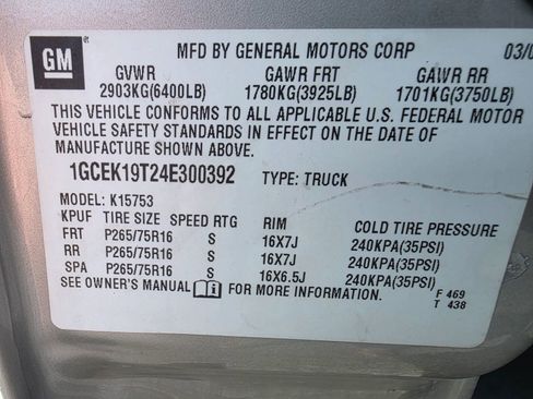 Used 2004 Chevrolet Silverado 1500 Z71 Pickup 4D 6 1/2 ft w/ Light Duty Power Package image 30