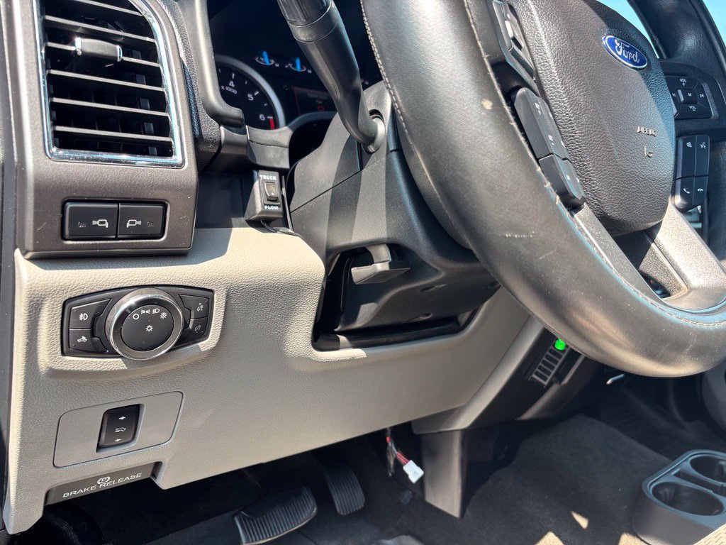 Used 2017 Ford F250 XLT w/ XLT Premium Package AWD/4WD image 41
