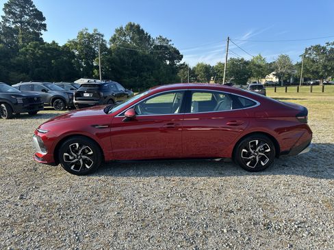 Used 2025 Hyundai Sonata SEL FWD image 8