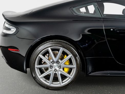 Used 2015 Aston Martin V8 Vantage GT RWD image 8