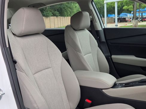 Certified 2025 Honda Accord SE image 30