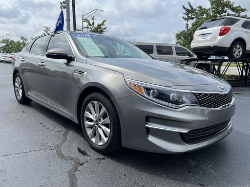 Used 2016 Kia Optima EX w/ Premium Package FWD image 8