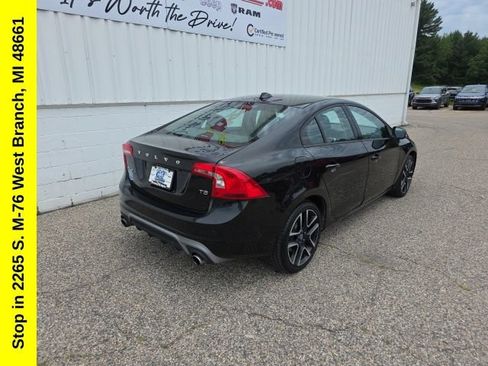 Used 2018 Volvo S60 T5 Dynamic w/ Vision Package FWD image 11