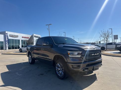 Used 2022 RAM 1500 Laramie w/ Laramie Southwest Edition image 7