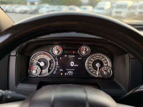 Used 2016 RAM 3500 Laramie Longhorn AWD/4WD image 33