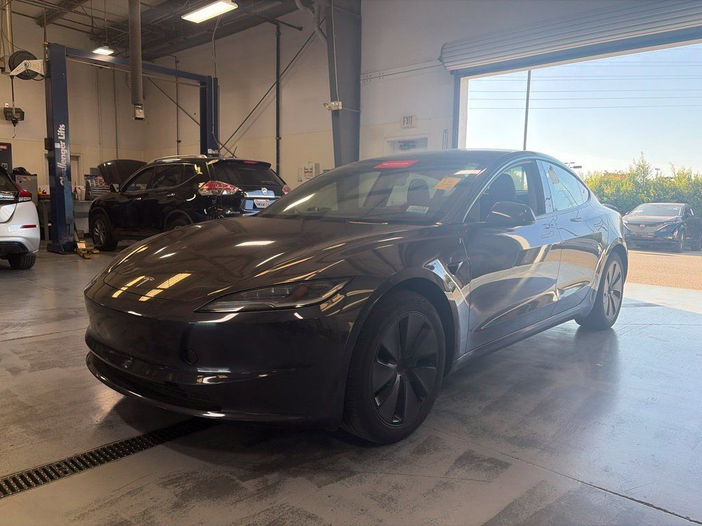 Used 2024 Tesla Model 3 Standard Range RWD image 3