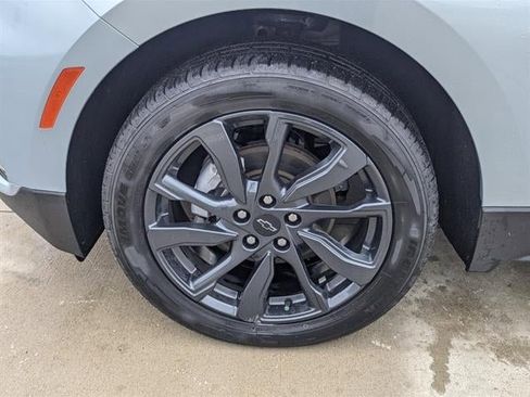 Used 2022 Chevrolet Equinox RS image 17