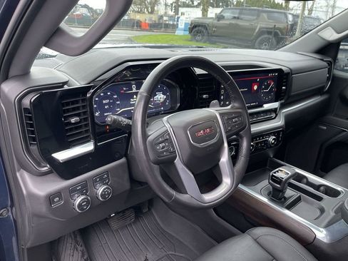 Used 2022 GMC Sierra 1500 SLT w/ SLT Convenience Package image 10