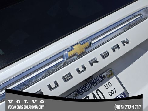 Used 2021 Chevrolet Suburban Premier image 10