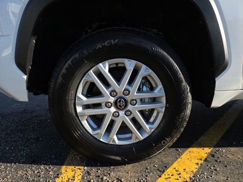 Used 2025 Toyota Tundra SR5 AWD/4WD image 24