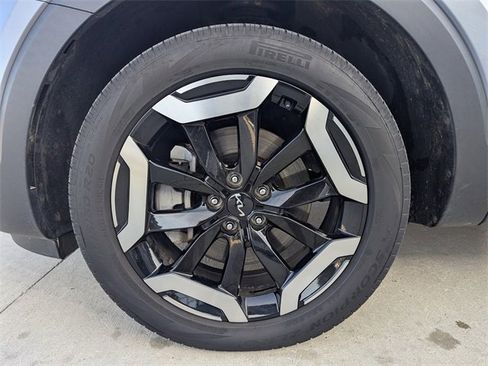 Used 2024 Kia Telluride S w/ S Sunroof Package image 9