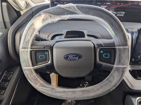 New 2025 Ford Expedition Active image 20