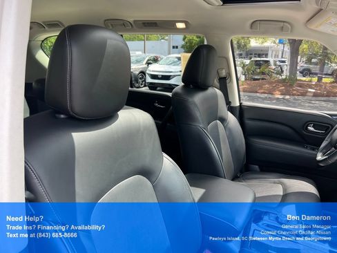 Used 2022 INFINITI QX80 Luxe w/ All-Season Package AWD/4WD image 29