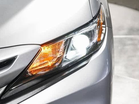 Certified 2023 Toyota Camry SE w/ Convenience Package image 8