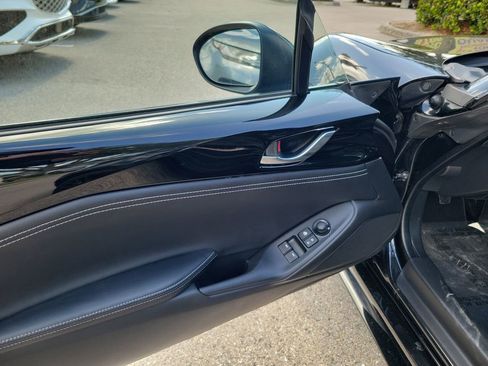 Used 2024 MAZDA MX-5 Miata RF Club RWD image 16