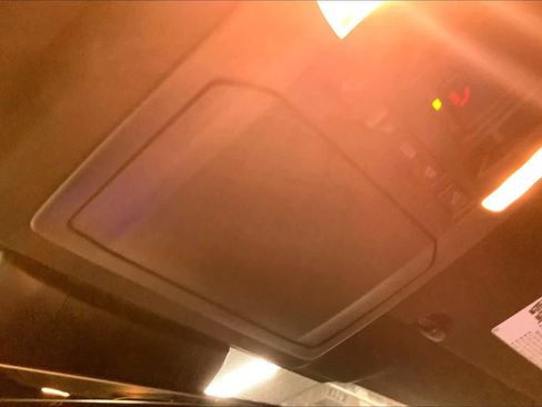 Used 2024 Toyota Highlander XSE image 35