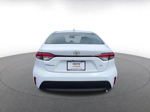 Used 2025 Toyota Corolla LE FWD image 10