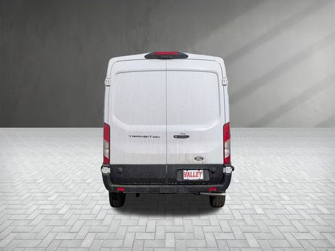 New 2026 Ford Transit 250 148 Medium Roof w/ Load Area Protection Package RWD image 7