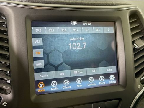 Used 2022 Jeep Cherokee Latitude Lux image 7