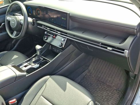 Used 2025 Hyundai Santa Cruz SEL image 33