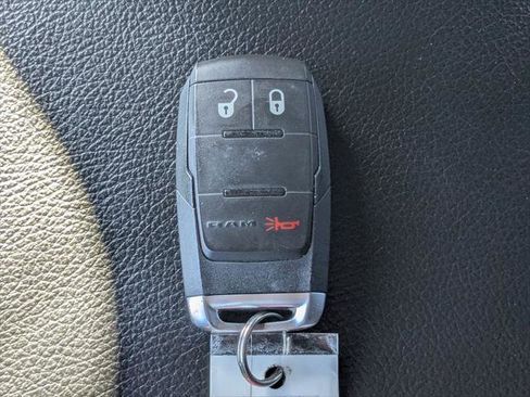 Certified 2024 RAM 2500 Big Horn AWD/4WD image 31