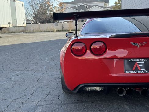 Used 2009 Chevrolet Corvette Z06 w/ Preferred Equipment Group image 5