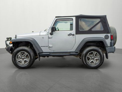 Used 2016 Jeep Wrangler Sport w/ Quick Order Package 24S AWD/4WD image 4