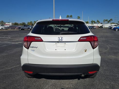 Used 2018 Honda HR-V EX image 5