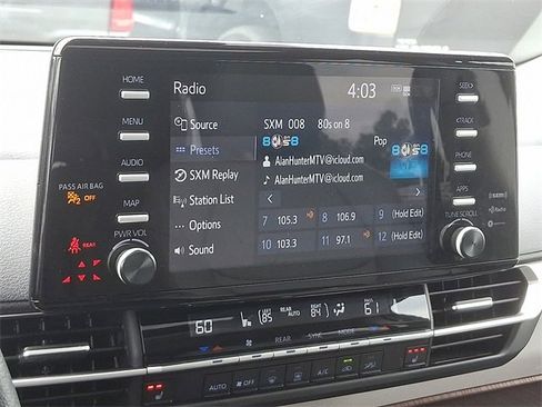 Used 2023 Toyota Sienna XLE image 16