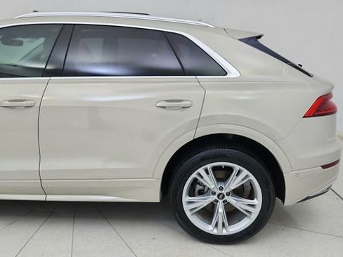 Used 2023 Audi Q8 Premium Plus w/ Premium Plus Package image 10