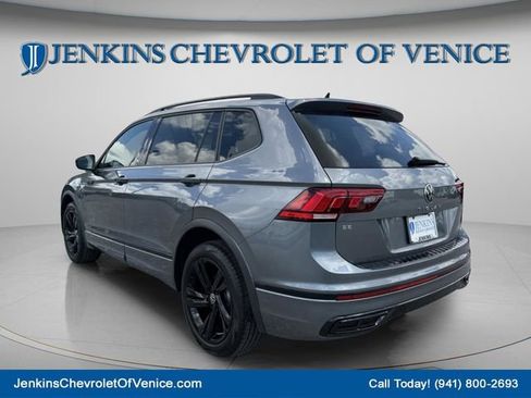 Used 2023 Volkswagen Tiguan SE R-Line FWD image 6