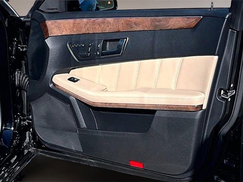 Used 2012 Mercedes-Benz E 350 4MATIC Sedan image 24