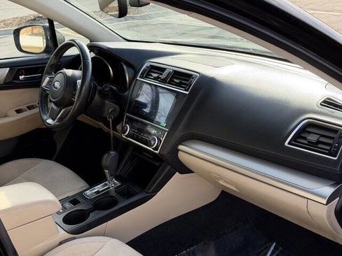 Used 2018 Subaru Outback 2.5i Premium AWD/4WD image 20