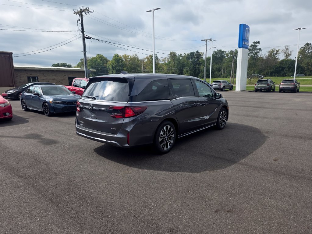 New 2027 Honda Odyssey Elite image 3