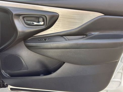 Used 2017 Nissan Murano SL AWD/4WD image 11