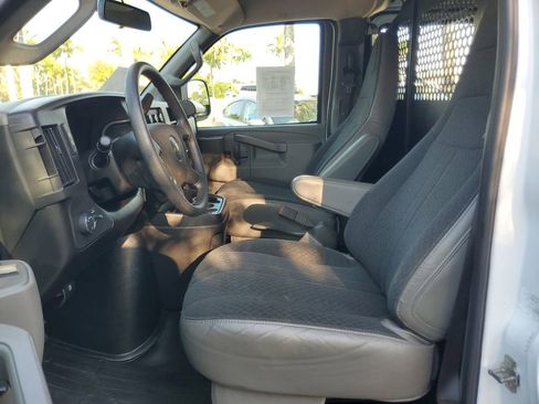 Used 2024 Chevrolet Express 2500 w/ Driver Convenience Package RWD image 13